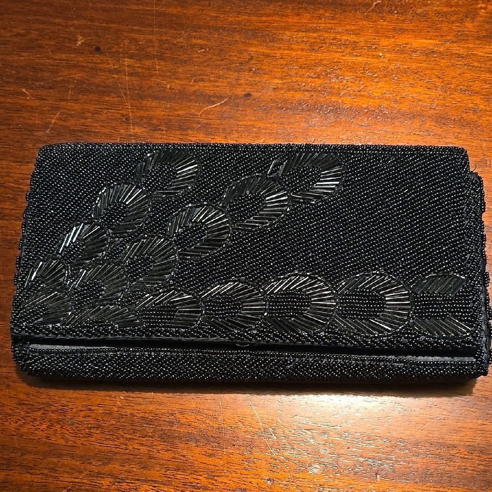 Elegant Black Beaded Clutch with Floral Accents